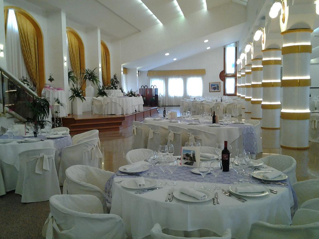Hotel Kiris Виджано Екстериор снимка